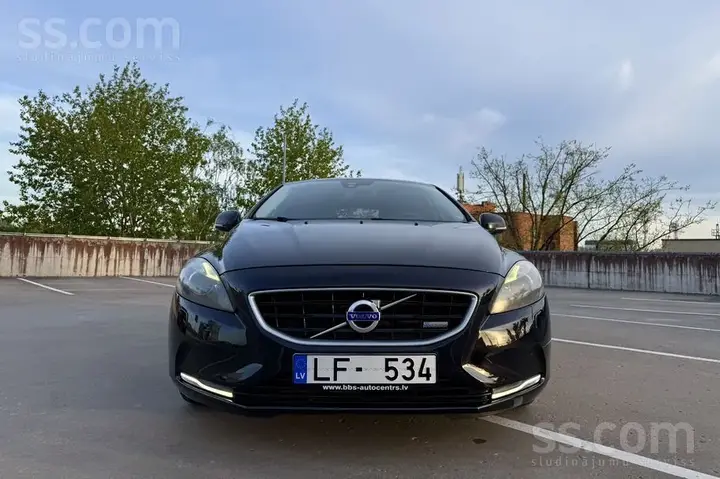 Volvo V40 2013 photo 4