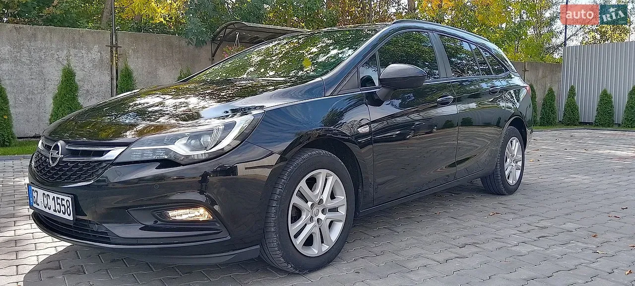 Opel Astra 2018 photo 4