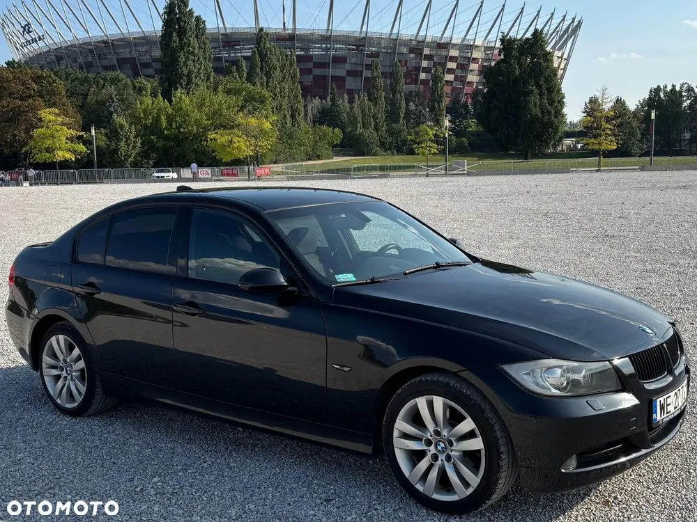 BMW 320I