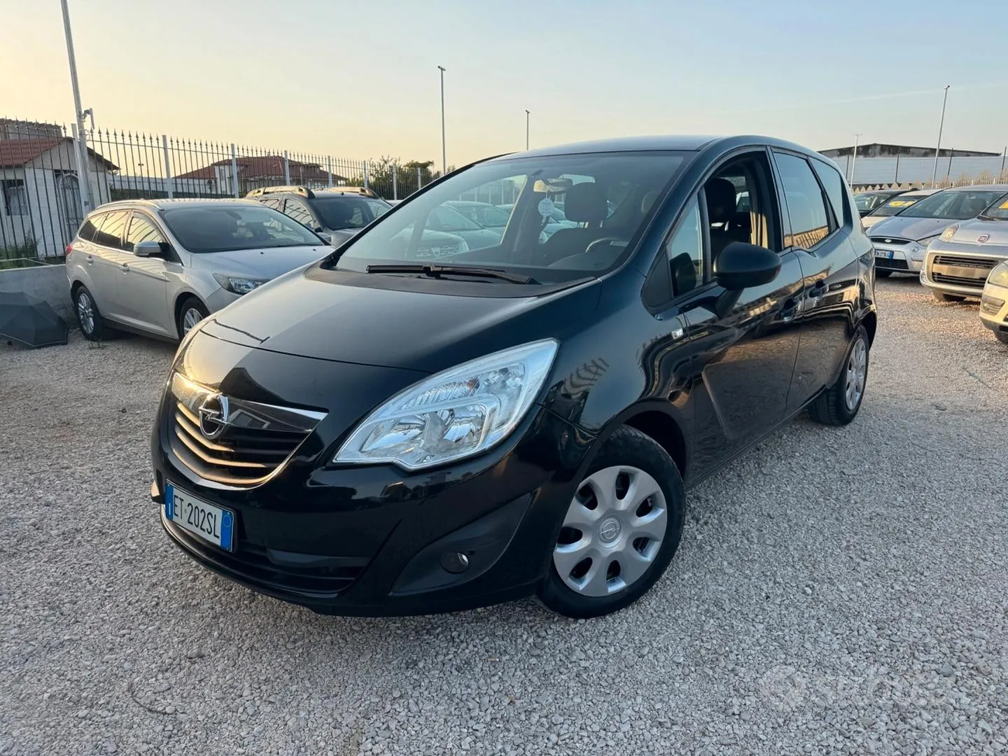 Opel Meriva 2013 photo 2