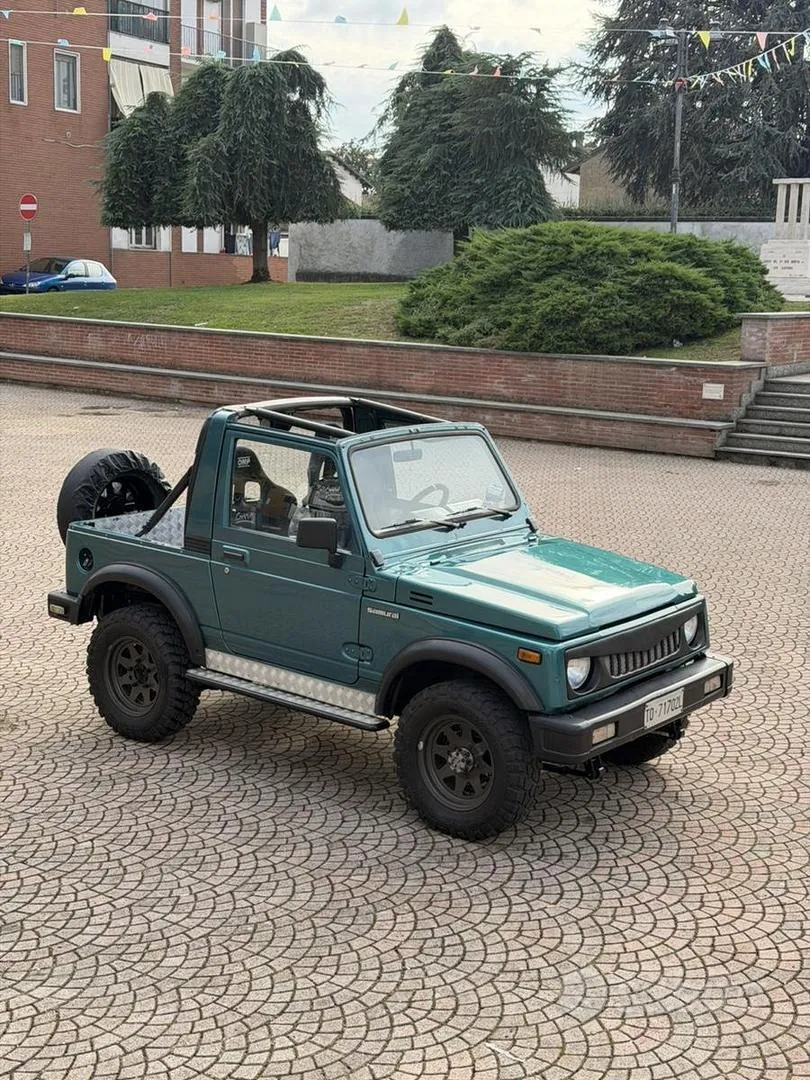 Suzuki Samurai