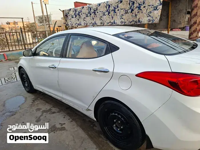 Hyundai Elantra 2014 photo 3
