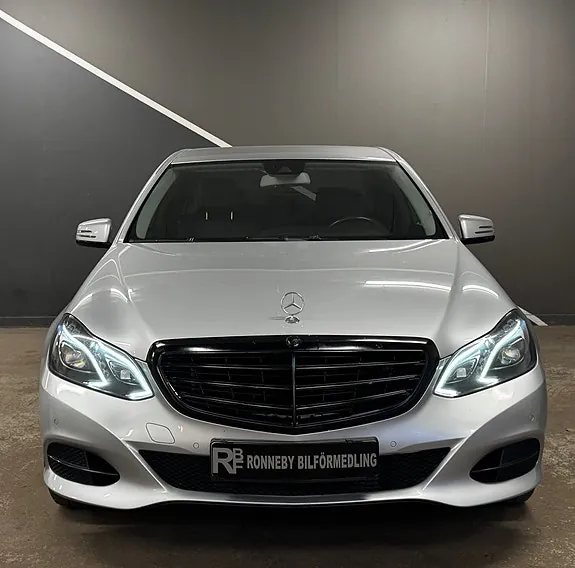 Mercedes-Benz E220 2014 photo 2