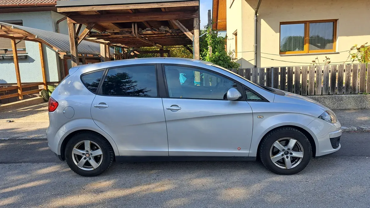 Seat Altea 2012 photo 2