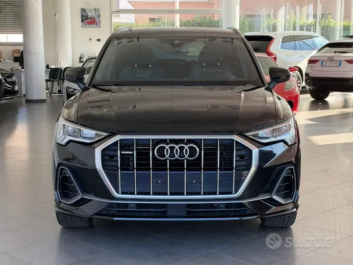Audi Q3 2019 photo 2