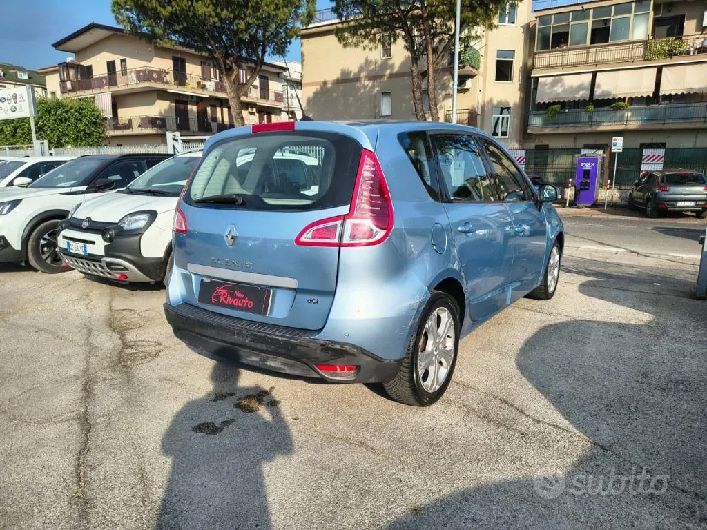 Renault Scenic 2010 photo 4