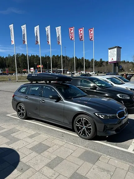BMW 330E