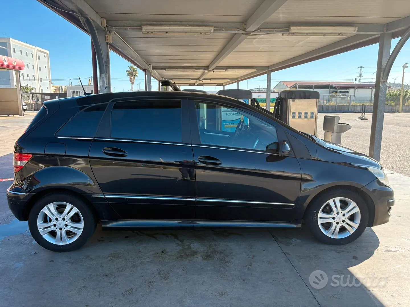 Mercedes-Benz B-Class 2011 photo 5