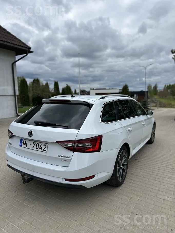 Skoda Superb 2016 photo 3