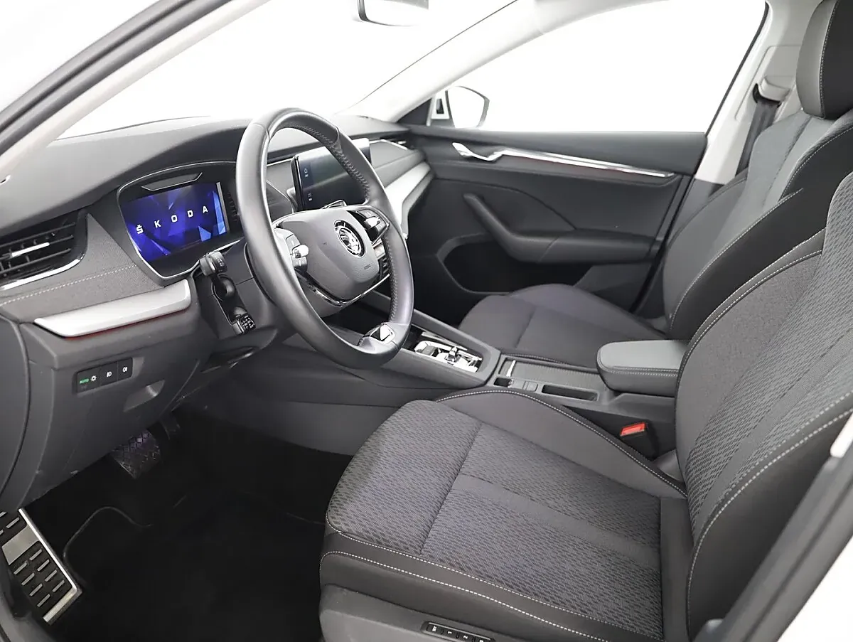 Skoda Octavia 2023 photo 3