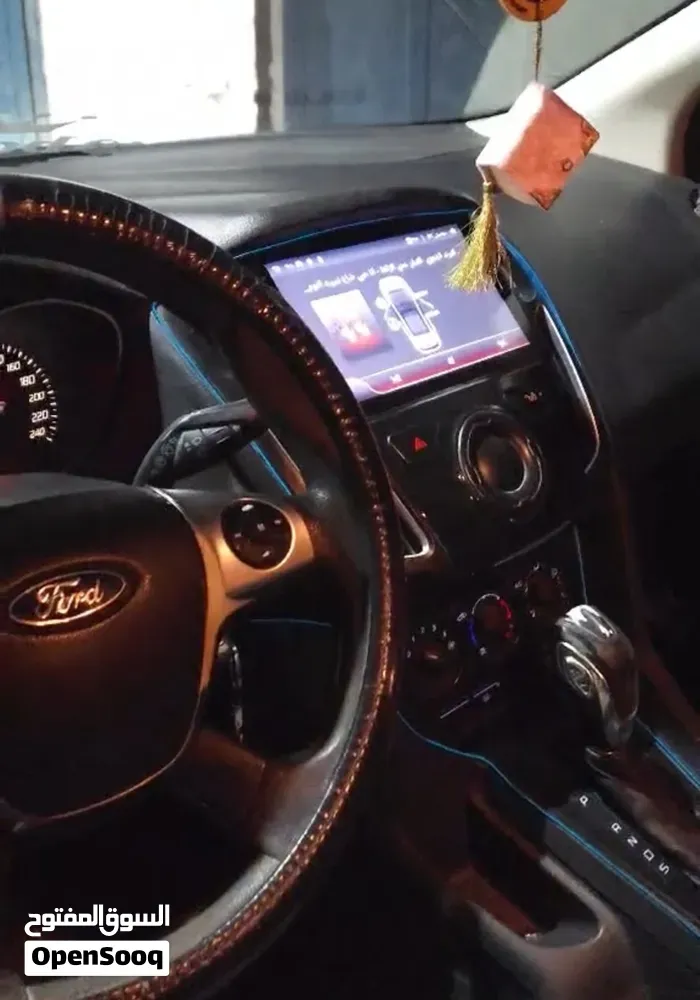 Ford Focus 2014 photo 2