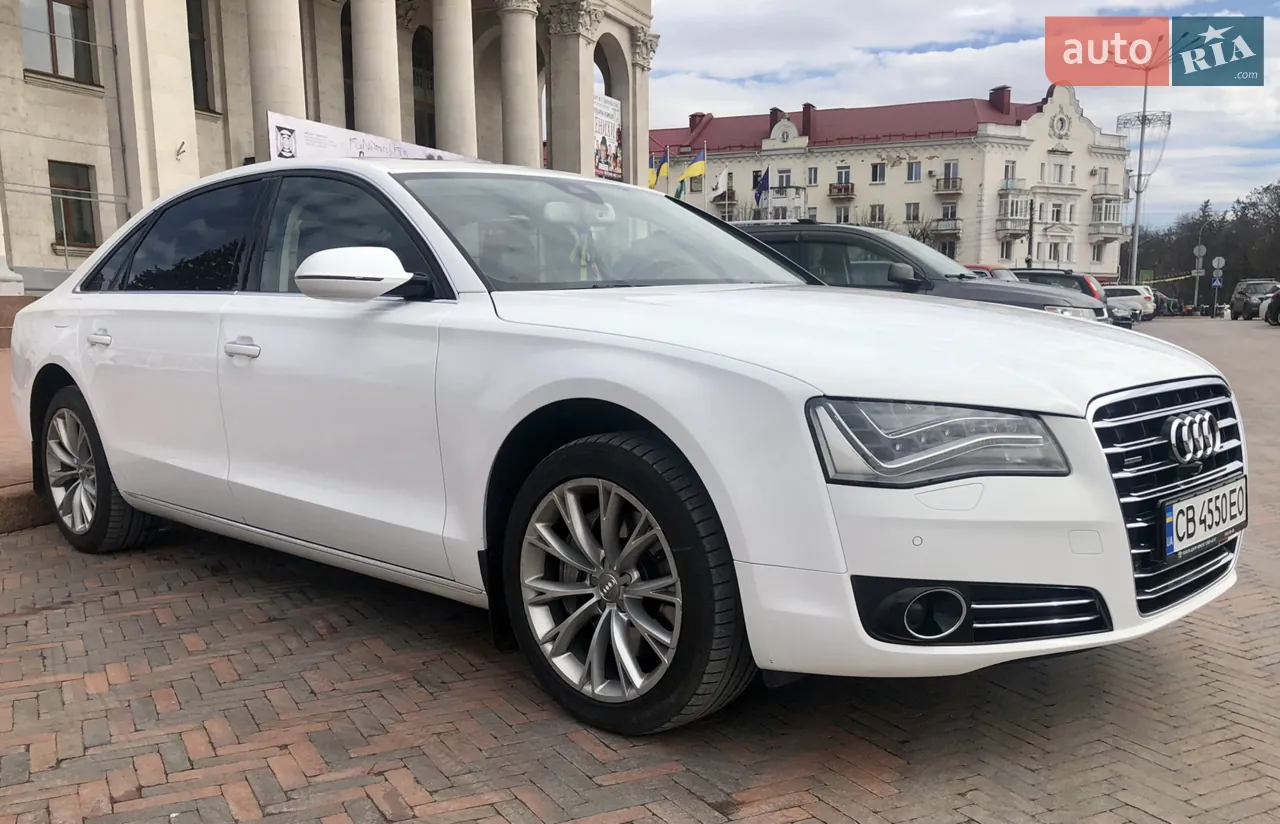 Audi A8 2012 photo 5