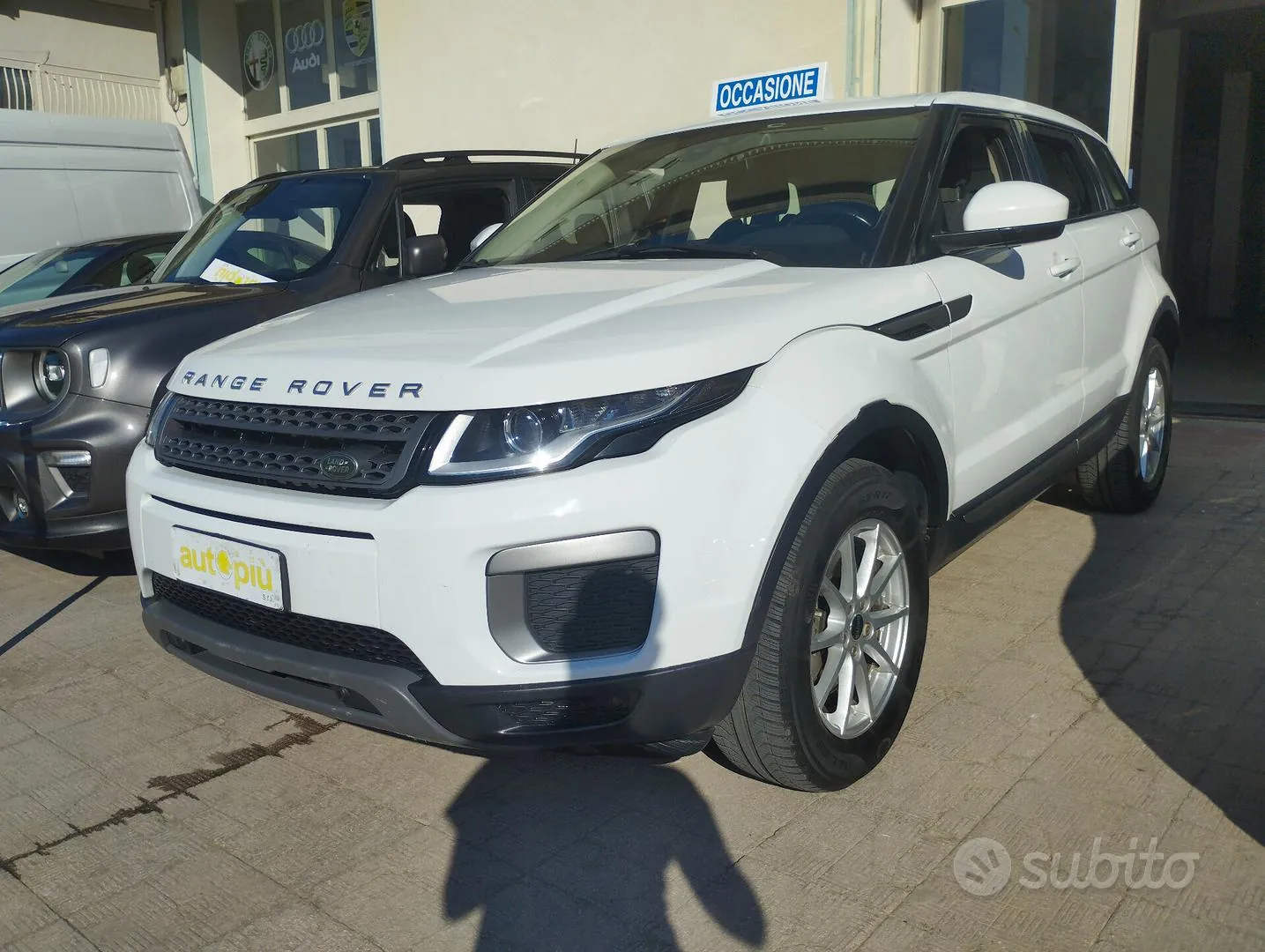 Land Rover Range Rover Evoque 2015 photo 2