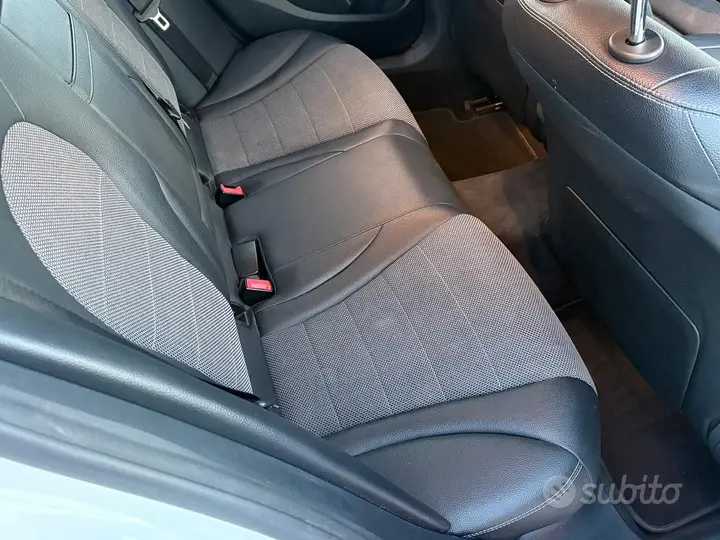 Mercedes-Benz C 220 2014 photo 3