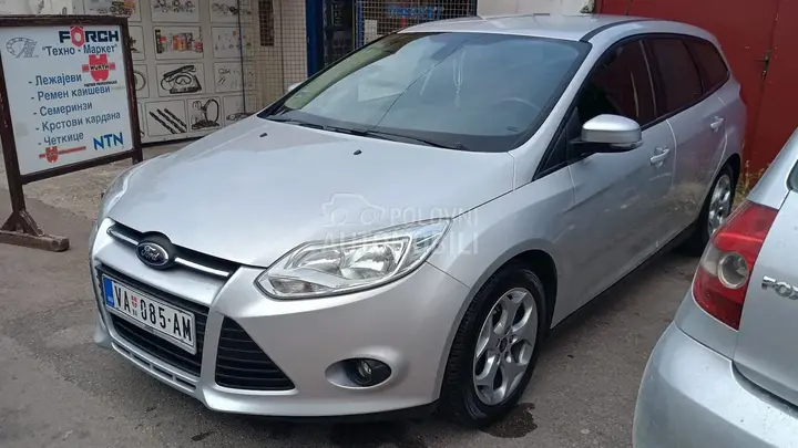 Ford Focus 2013 photo 2