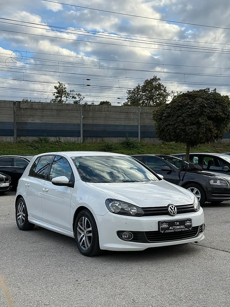 Volkswagen Golf 2011 photo 3