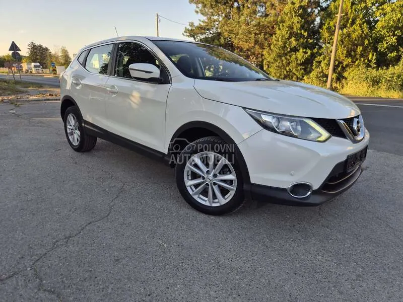 Nissan Qashqai 2015 photo 2