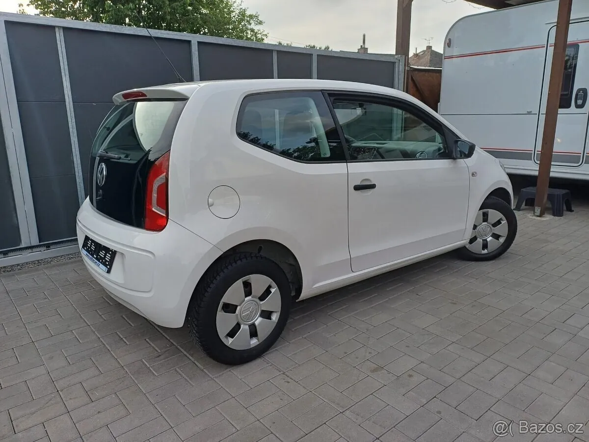 Volkswagen Up 2012 photo 3