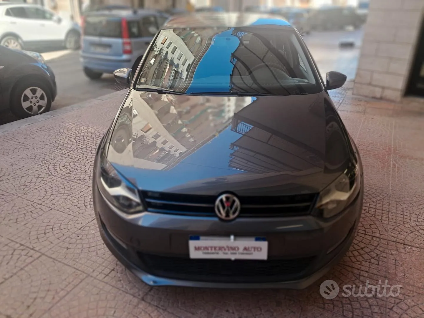Volkswagen Polo 2012 photo 2
