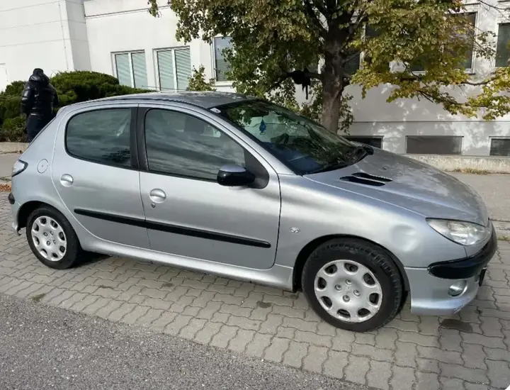 Peugeot 206 2006 photo 3