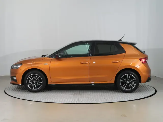Skoda Fabia 2024 photo 2