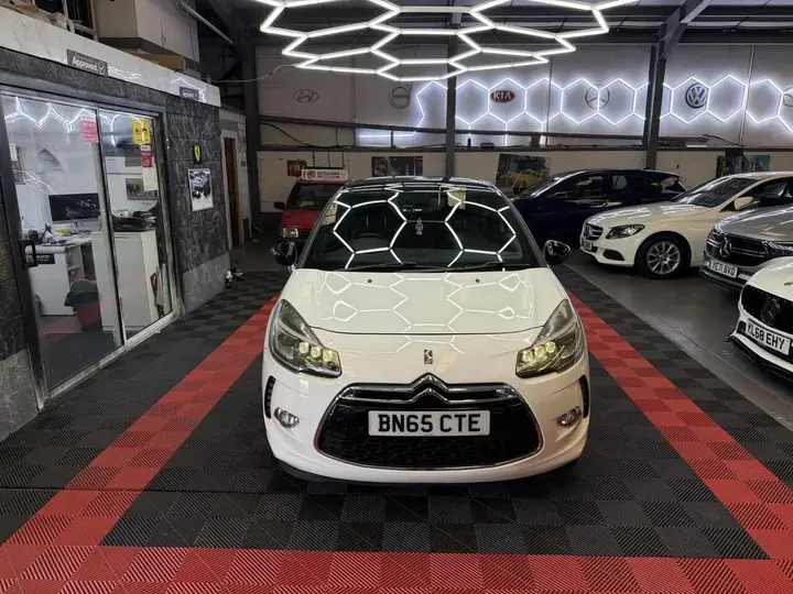 DS Automobiles Ds 3 2015 photo 3