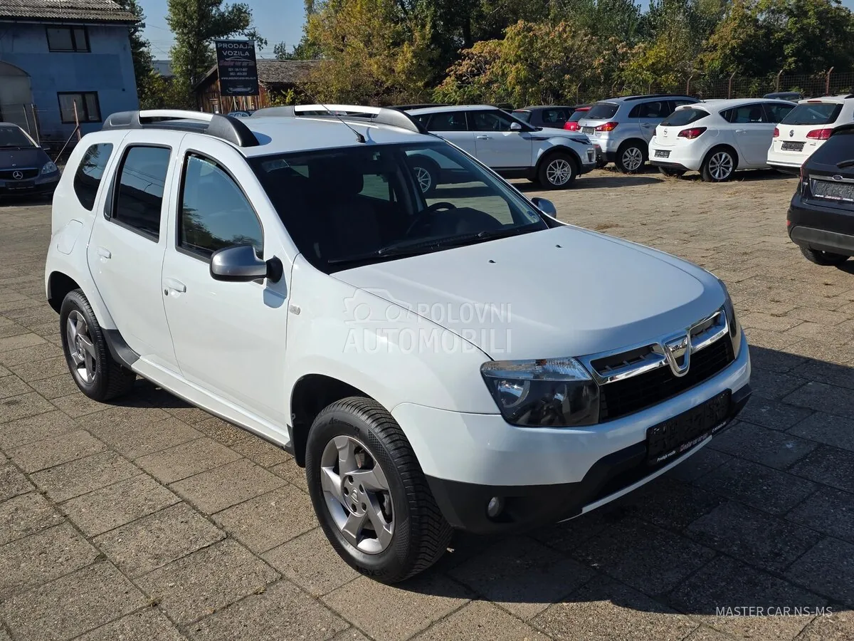 Dacia Duster 2012 photo 4