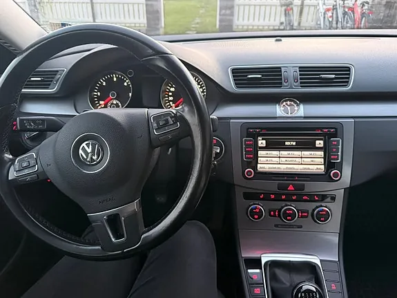 Volkswagen Passat 2014 photo 5