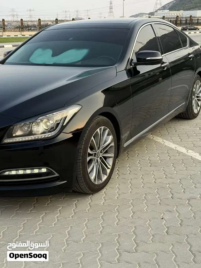 Genesis G80 2014 photo 3