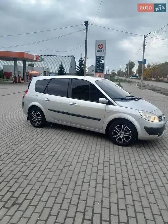 Renault Grand Scenic 2005 photo 3