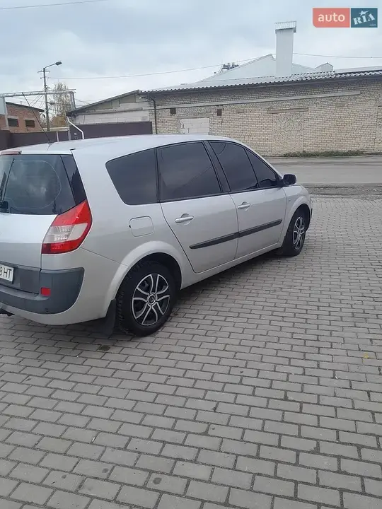 Renault Grand Scenic 2005 photo 5