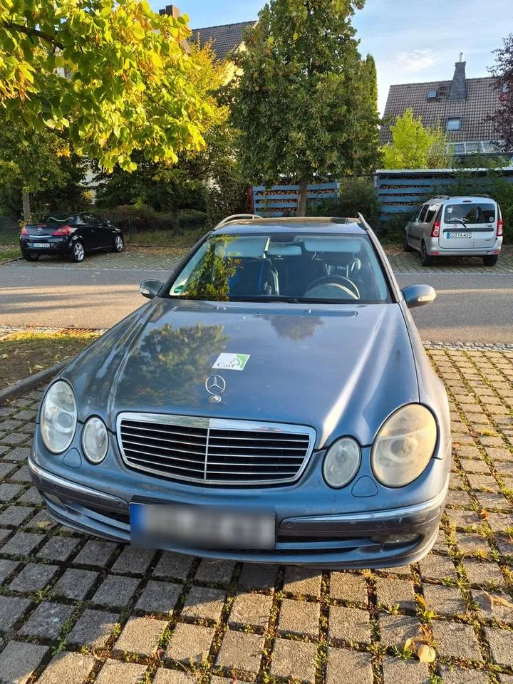 Mercedes-Benz 320