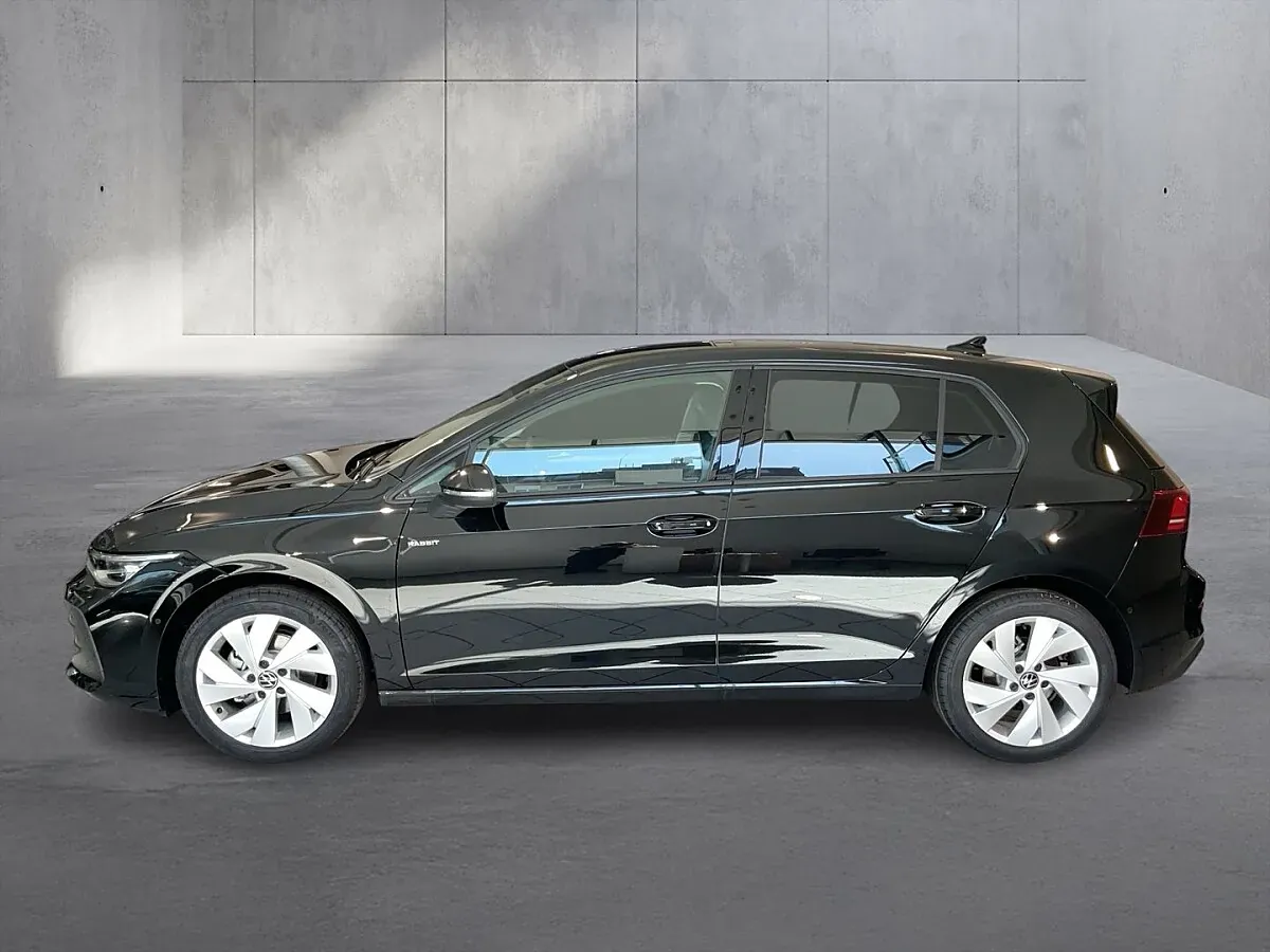 Volkswagen Golf 2026 photo 2