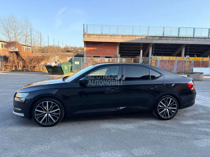 Skoda Superb 2023 photo 3