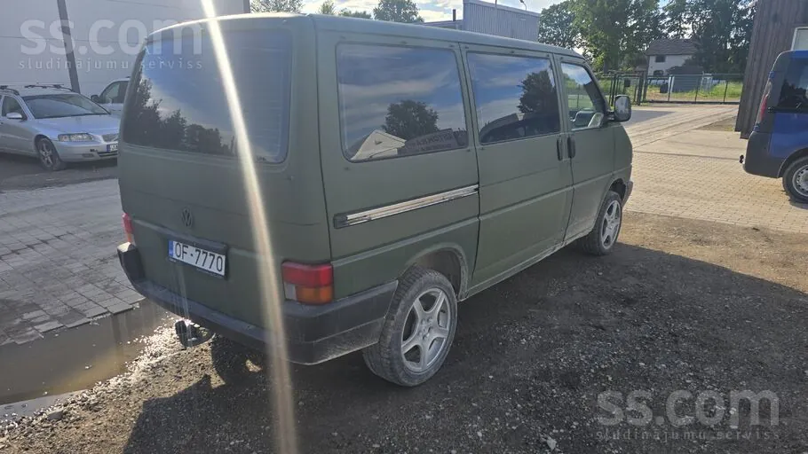 Volkswagen T4 1994 photo 4