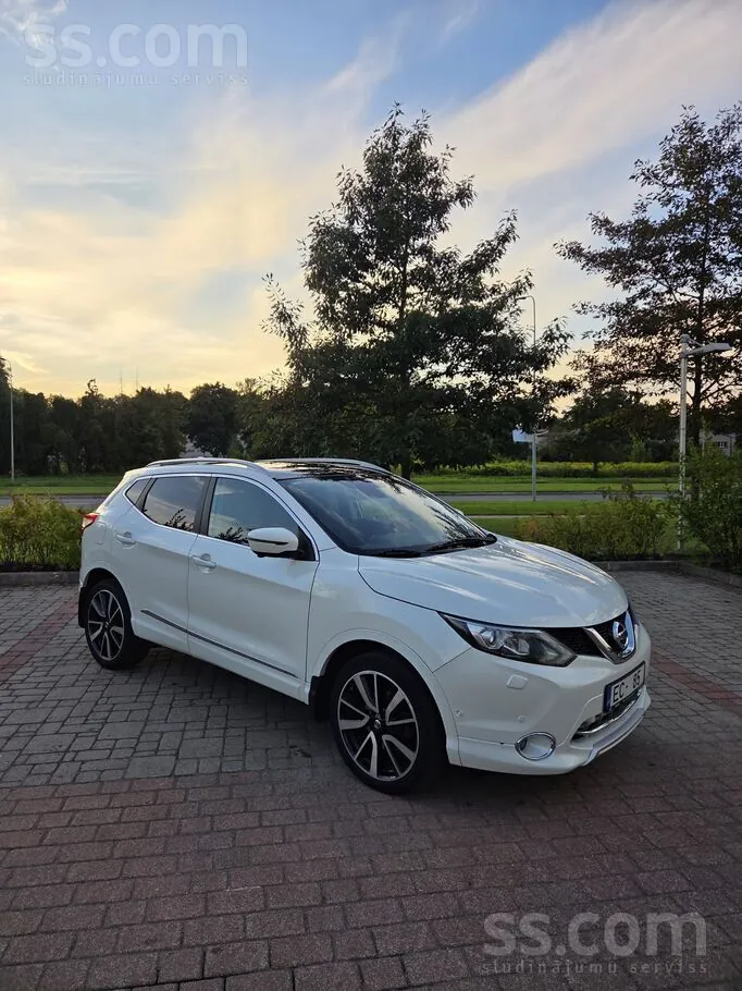 Nissan Qashqai 2015 photo 2