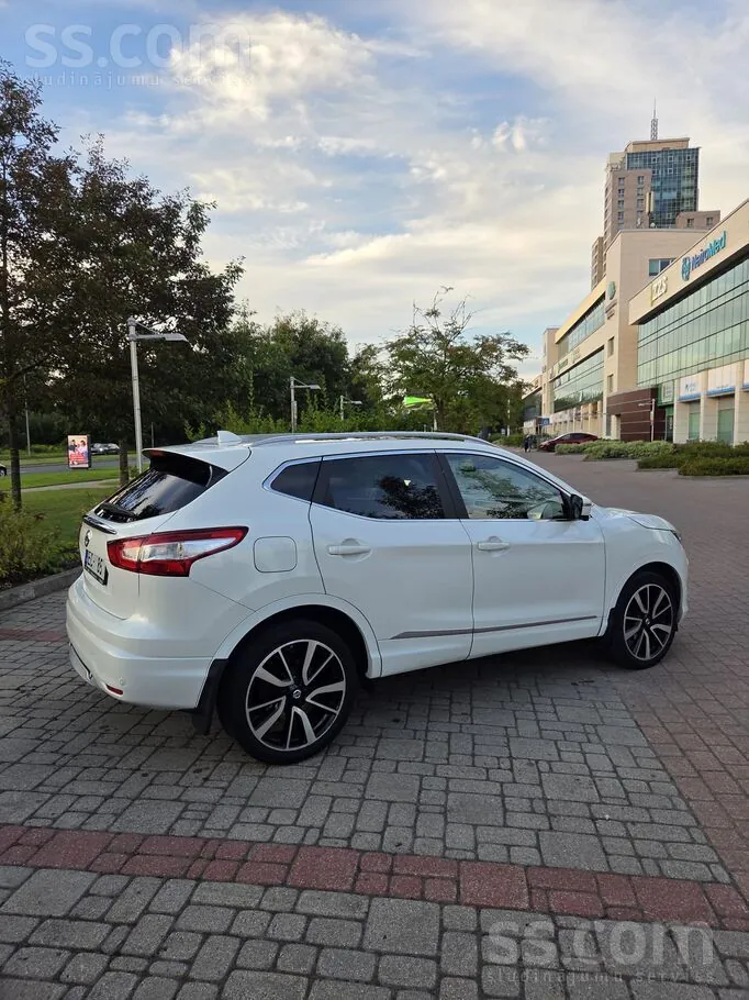 Nissan Qashqai 2015 photo 5