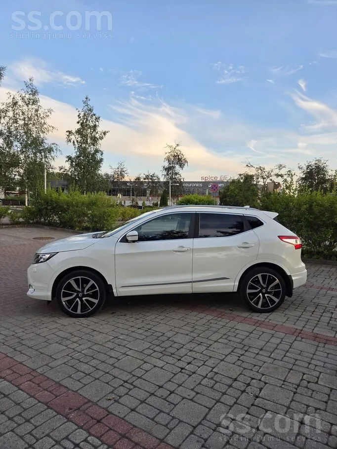 Nissan Qashqai 2015 photo 3
