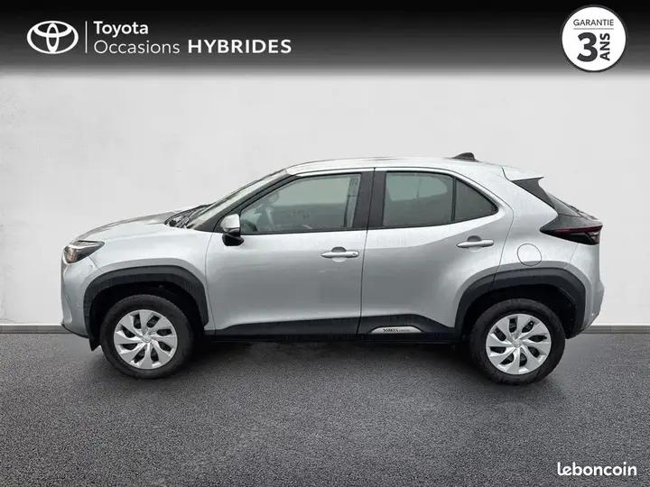 Toyota Yaris Cross 2025 photo 3