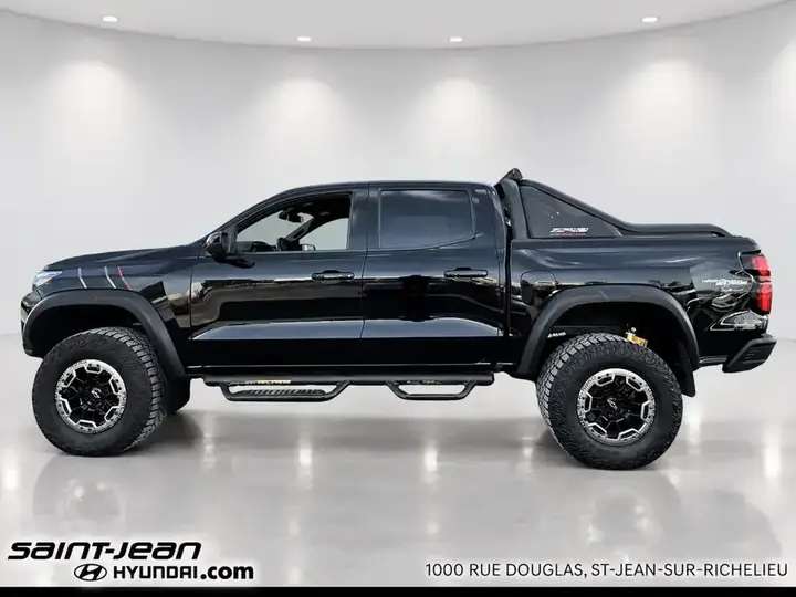 Chevrolet Colorado 2023 photo 2