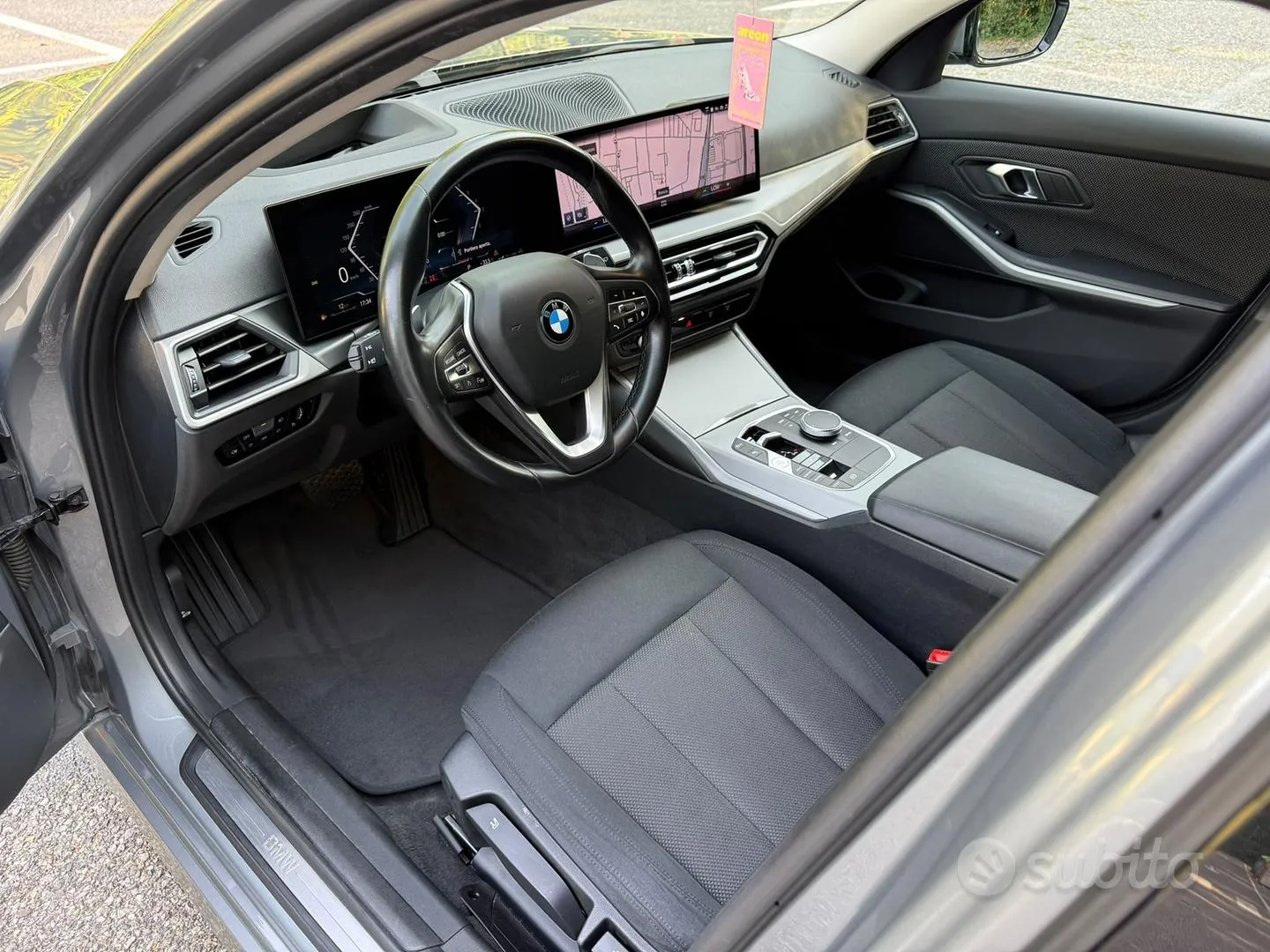 BMW 3 Series 2023 photo 5