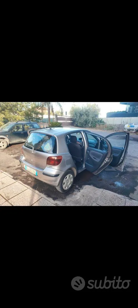 Toyota Yaris 2003 photo 5