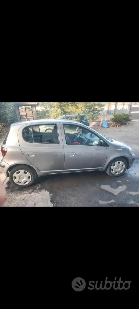 Toyota Yaris 2003 photo 3