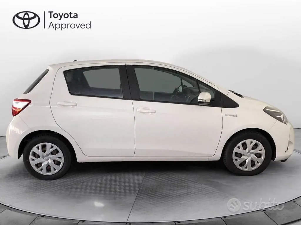 Toyota Yaris 2018 photo 4
