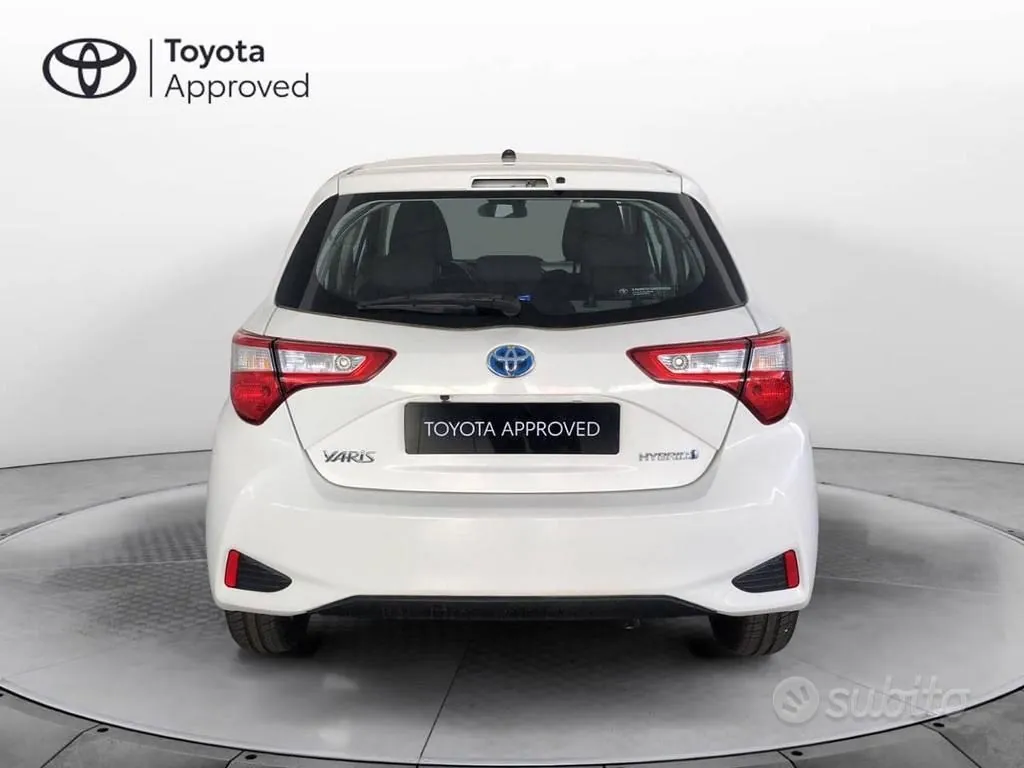 Toyota Yaris 2018 photo 3