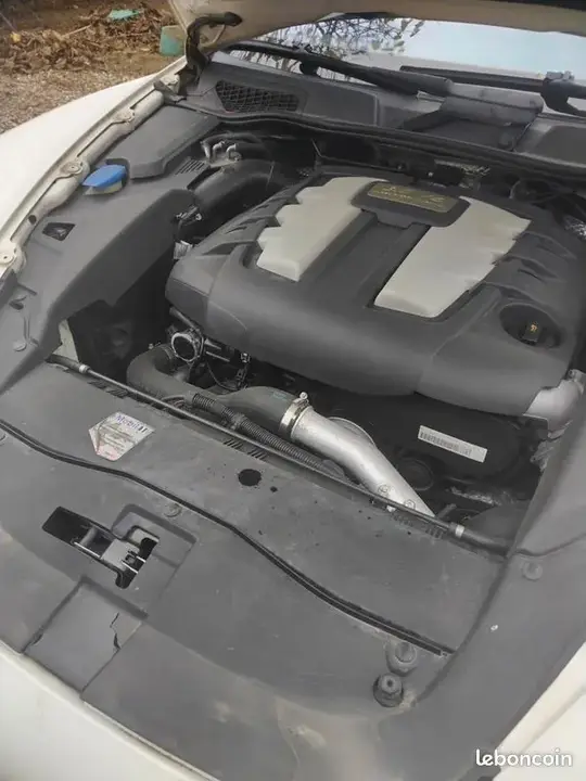 Porsche Cayenne 2010 photo 3