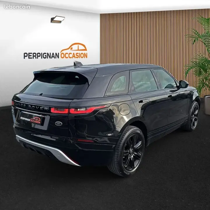 Land Rover Range Rover Velar 2019 photo 2