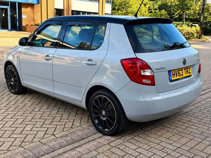 Skoda Fabia 2013 photo 5