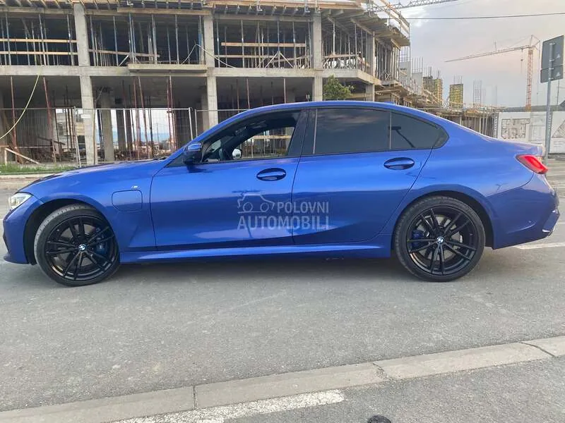 BMW 330 2019 photo 4