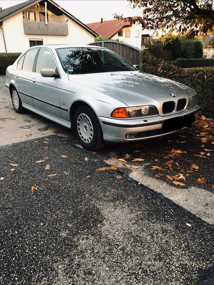 BMW 520I E39